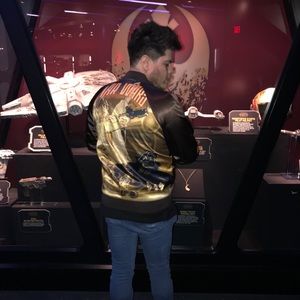 Meet your Posher, Henry